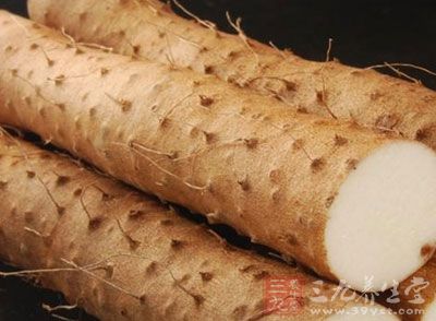 山药味甘而性平,入脾、肺、肾三经 山药味甘而性平,入脾、肺、肾三经