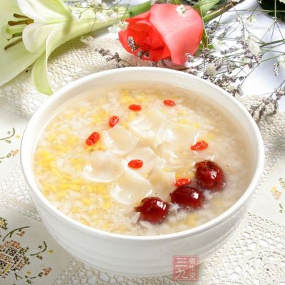 中医养生 六腑之胃 - 汉薛中心卫生院公卫办 - 汉薛中心卫生院 清粥不仅易消化,还可养胃、补益胃气