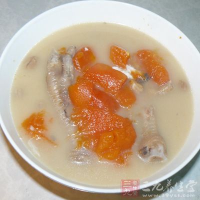 番木瓜1個，鯇魚尾100克