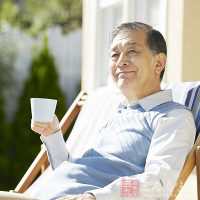 中老年要正视生活嬗变 生命价值的崇高追求