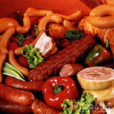 种腌腊食品盐分太高，正常人都应该少吃