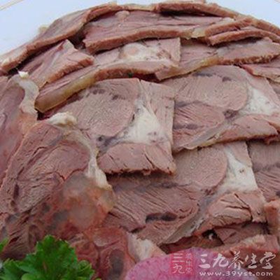 、小米、花生、豆类、肉类、蛋类等食品。 、小米、花生、豆类、肉类、蛋类等食品。