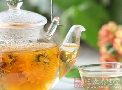 金盏花含矿物质磷和维生素C等,主要利用部分是花瓣 金盏花含矿物质磷和维生素C等,主要利用部分是花瓣