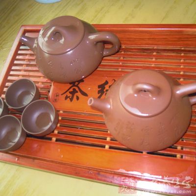 紫砂壶冬季泡茶有讲究