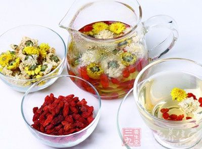 泡上一杯茶水对缓解春困非常有效 泡上一杯茶水对缓解春困非常有效