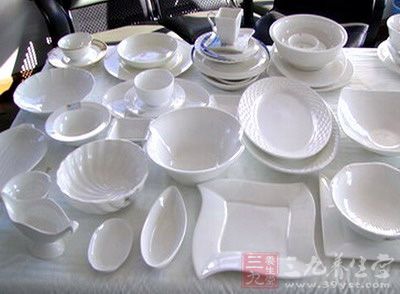 上海检验检疫部门 小心陶瓷餐具铅迁移风险