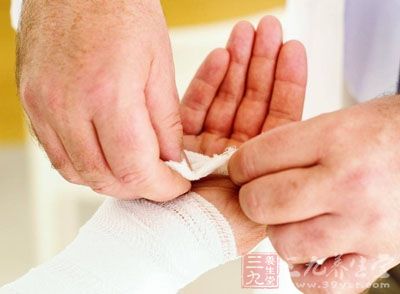 小心这种小伤口也会致残疾