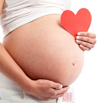 其中一个怀孕的早期标志是荷尔蒙的不断增加导致的敏感