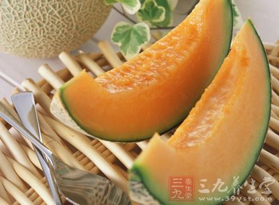 哈密瓜果肉有利小便、止渴、除烦热、防暑气等作用