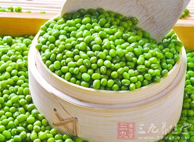 绿豆含有丰富的优质蛋白，孕妇吃绿豆，可以补充优质蛋白