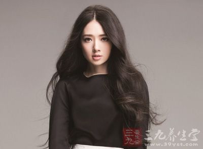 <em>头发分叉怎么办</em> 五个妙招养出<em>柔顺</em>秀发 - 三九