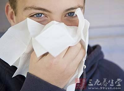 过敏性鼻炎患者勿长期使用血管收缩性滴鼻剂