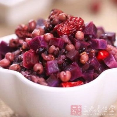 香甜可口的紫薯桂花粥