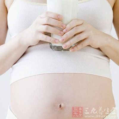 选择奶粉时，要看其是否适合、满足个人的需求