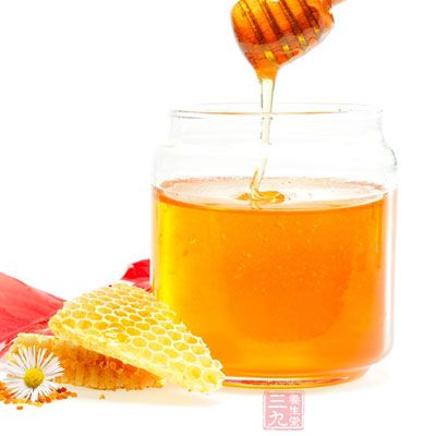 春季喝蜂蜜的三大好处和六大禁忌 春季喝蜂蜜的三大好处和六大禁忌