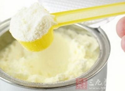 奶粉和羊奶粉,不同品牌之间不会有大的区别 奶粉和羊奶粉,不同品牌之间不会有大的区别