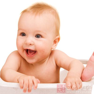 舌苔<em>发黄是什么原因</em> 舌苔发黄有什么解决方法