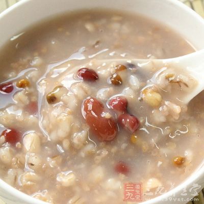 能益气养血,健脾强身,适用于体虚乏力、食少纳呆、气血亏虚 能益气养血,健脾强身,适用于体虚乏力、食少纳呆、气血亏虚