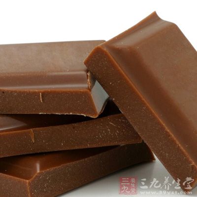 巧克力中含有十分丰富的类黄酮物质 巧克力中含有十分丰富的类黄酮物质
