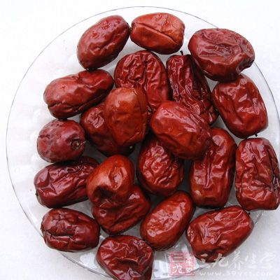 补脾胃益气血,富含B-胡萝卜素与维生素C、B族维生素等 补脾胃益气血,富含B-胡萝卜素与维生素C、B族维生素等