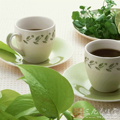 忌饮用劣质茶或变质茶 忌饮用劣质茶或变质茶