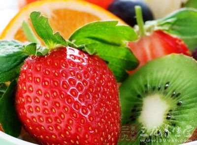 这一天你需要吃2000克水果，每两小时吃一次