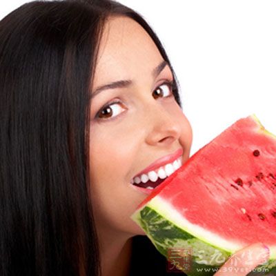 怀孕能吃西瓜吗 吃西瓜的注意事项