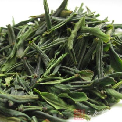 用法：共为粗末，沸水冲泡，代茶频饮