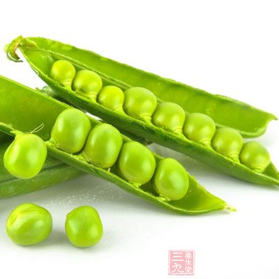 豌豆性味甘平，有補(bǔ)中益氣、利小便的功效