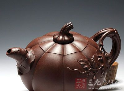 大品气韵饱满,筋纹勾勒细致生动,原矿紫泥老味浓厚 大品气韵饱满,筋纹勾勒细致生动,原矿紫泥老味浓厚