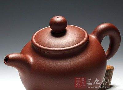 泥色清润大方,器型简洁素雅,壶体敦厚 泥色清润大方,器型简洁素雅,壶体敦厚