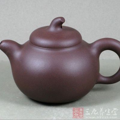 紫茄色泽温润讨喜，泥中极品