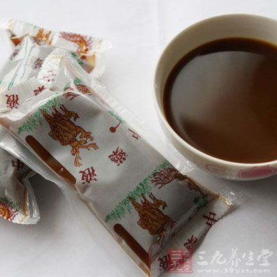 葛根30克，加水适量，煎汤饮服，解酒效果很好