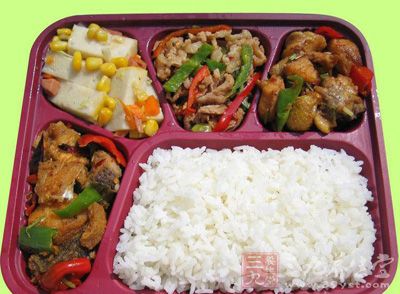 福州连发疑食物中毒事件 周边餐饮店卫生差