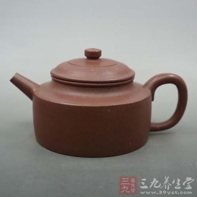 刀味浓郁,富有鲜明的个人特色 刀味浓郁,富有鲜明的个人特色