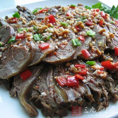 在中国大陆，仍有不少人认同食用狗肉