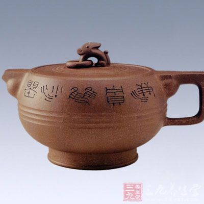 2000年起，作品《古风壶