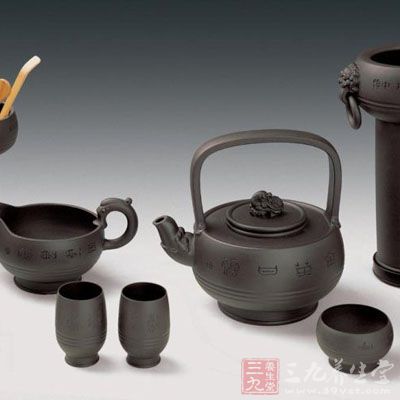 1992年和1995年作品《永乐茶具