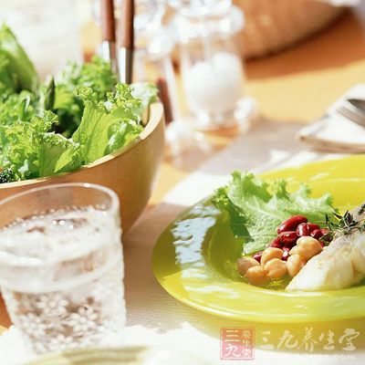 当今大众所采取的断食法包括小麦草断食、米汤断食、清汤断食、果汁断食、水果断食、菜汁断食及有机健康食品断食等