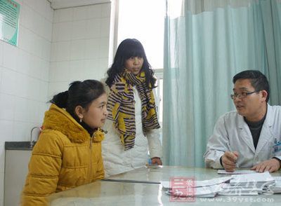 腰痛颈椎痛还有三高都来了 大学生得老年病