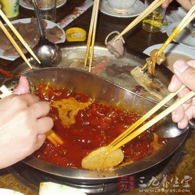 忌刺激性食物