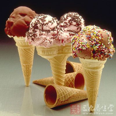 1个甜筒=2勺油+6块糖 需快走一小时才能将热