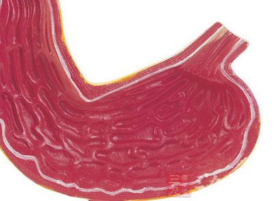 加上工作生活压力大、天气寒冷，长期如此就会变的胃寒