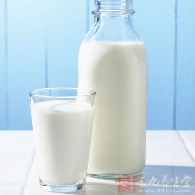 牛奶经过发酵以后，其中的钙、磷溶解度提高，吸收率更有改善