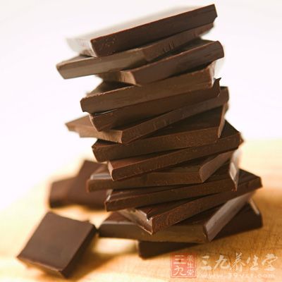 巧克力是一种高热量食品，但其中蛋白质含量偏低