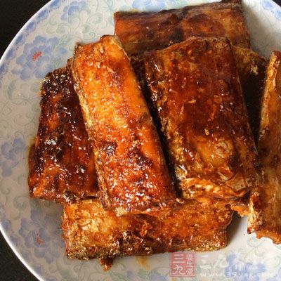 尽量少食高脂、高油、油炸、多盐的食物 尽量少食高脂、高油、油炸、多盐的食物