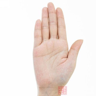 女性:无名指比食指长的女性 女性:无名指比食指长的女性