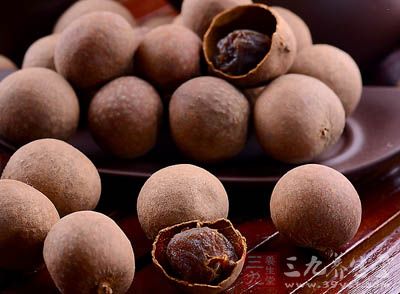 桂圆和荔枝是不一样的,桂圆能够入药,具有较高的药用价值 44558_20130322212922019200_1