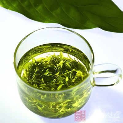 要醒脑助神,不妨喝些清淡的绿茶或者花草茶 要醒脑助神,不妨喝些清淡的绿茶或者花草茶