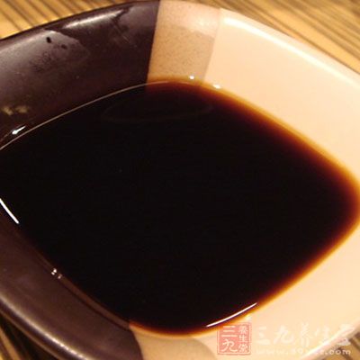 因为原汁醋的浓度太大,如果食用过多,可能会对胃黏膜造成一定损伤 因为原汁醋的浓度太大,如果食用过多,可能会对胃黏膜造成一定损伤